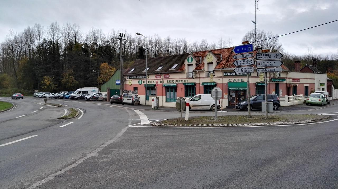 Le Relais De Risquetout Hem-Hardinval Dış mekan fotoğraf